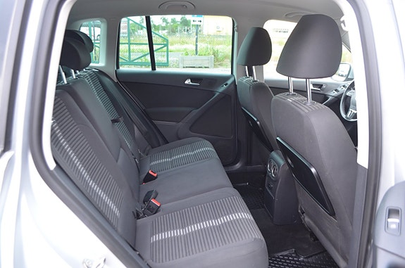 Volkswagen Tiguan 15 of 17