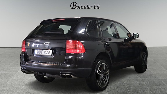 Porsche Cayenne Turbo 4 of 5
