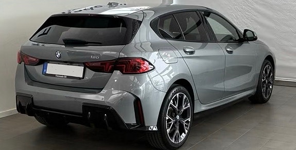 BMW 120 5 of 5