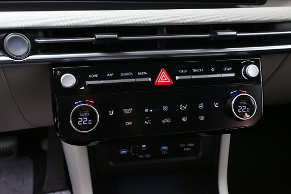 Hyundai Tucson 24 of 27