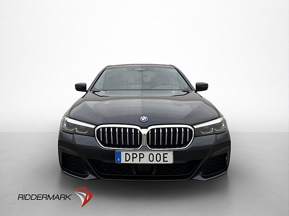 BMW 530e 2 of 5