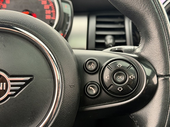 MINI Cooper S 16 of 30