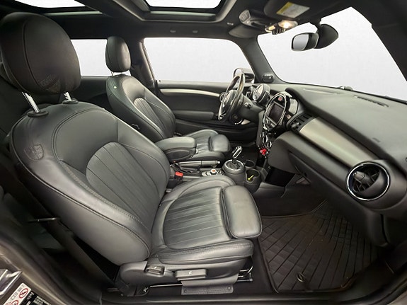 MINI Cooper S 24 of 30
