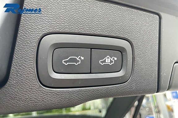 Volvo XC60 12 of 27