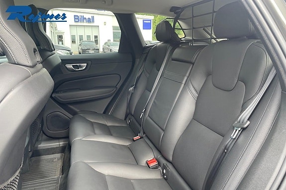 Volvo XC60 17 of 27