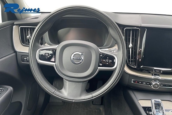 Volvo XC60 19 of 27