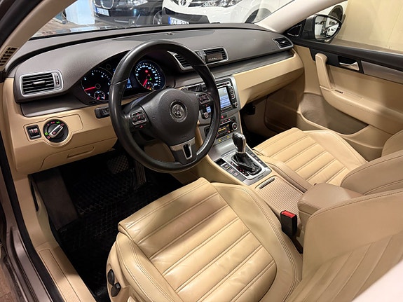 Volkswagen Passat 5 of 5
