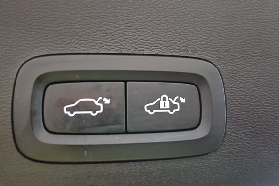 Volvo XC40 20 of 22