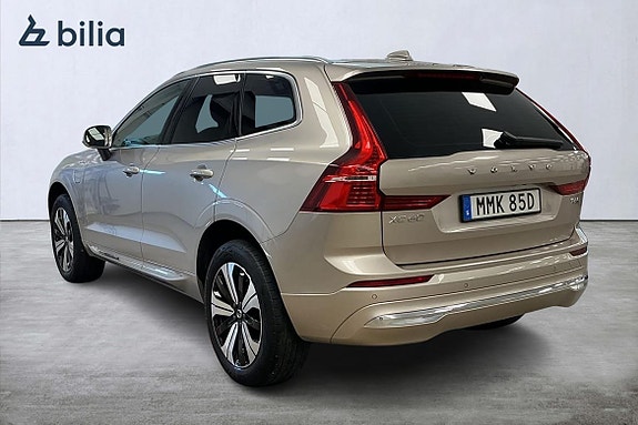 Volvo XC60 2 of 5