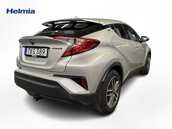 Toyota C-HR 4 of 5