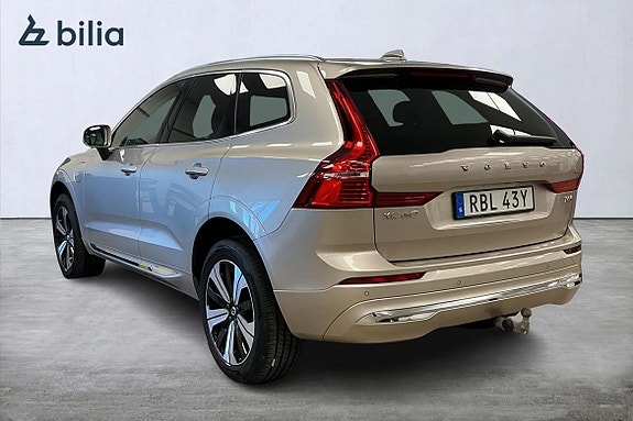 Volvo XC60 2 of 5