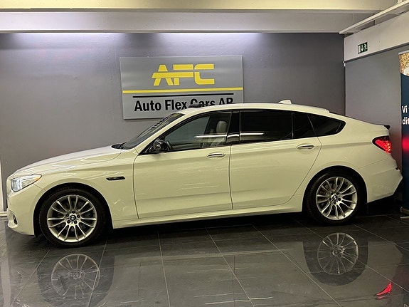 BMW 530d 2 of 5