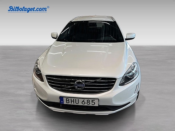 Volvo XC60 2 of 5