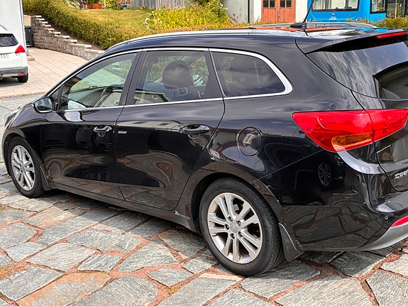 Kia Ceed 3 of 5