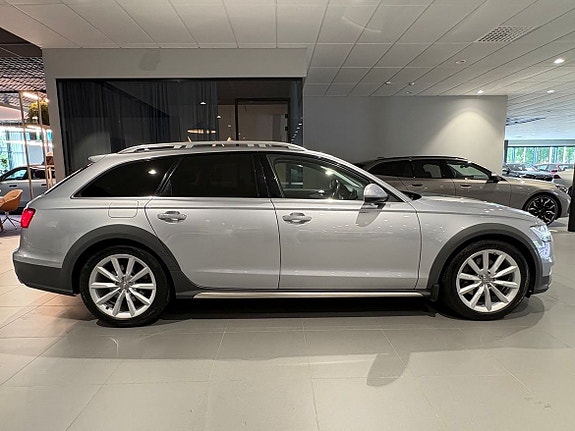 Audi A6 allroad 4 of 5