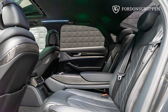 Audi S8 26 of 27