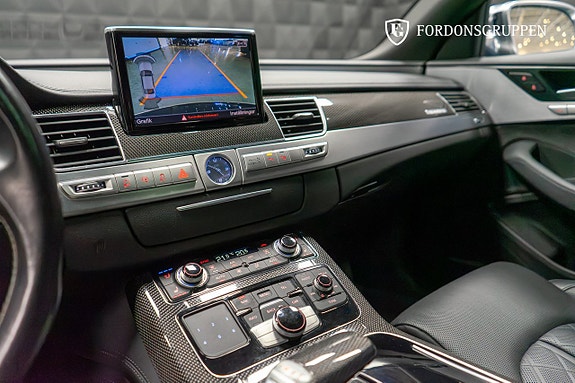 Audi S8 24 of 27