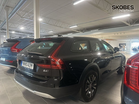 Volvo V90 Cross Country 5 of 5