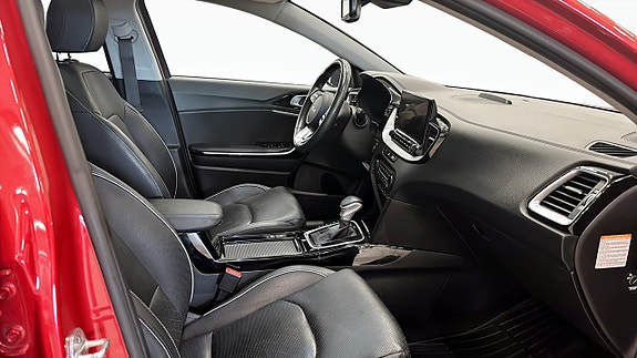 Kia Ceed 3 of 5