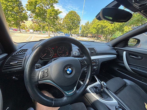 BMW 118d 3 of 13