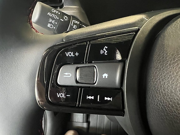 Honda HR-V 13 of 17