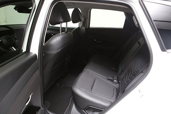 Hyundai Tucson 12 of 30