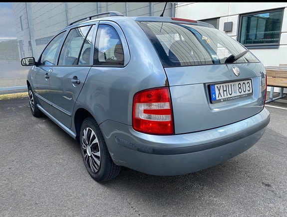 Skoda Fabia 3 of 8