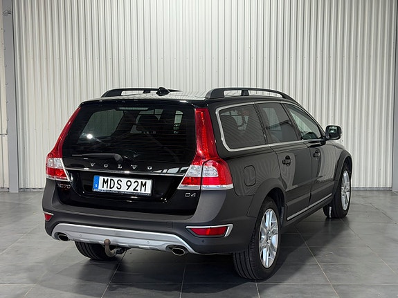Volvo XC70 4 of 5