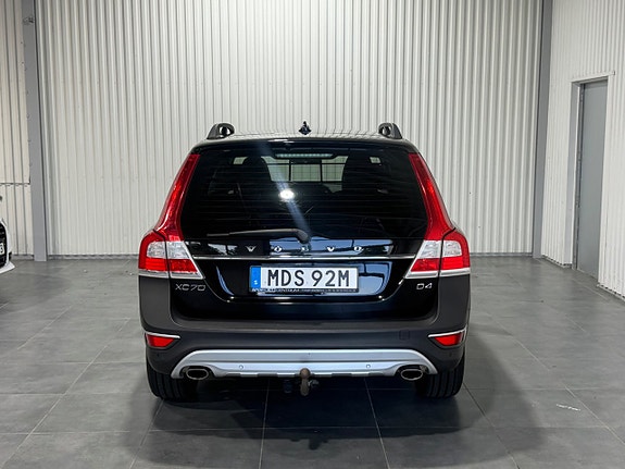 Volvo XC70 7 of 11