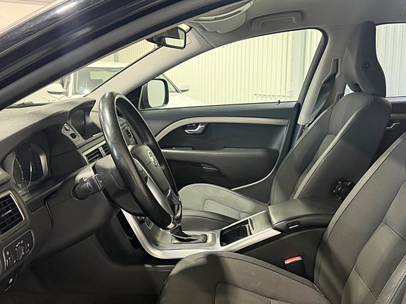 Volvo XC70 11 of 11