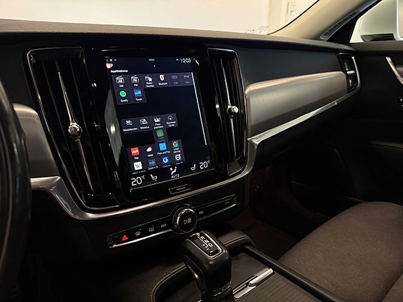 Volvo S90 14 of 17