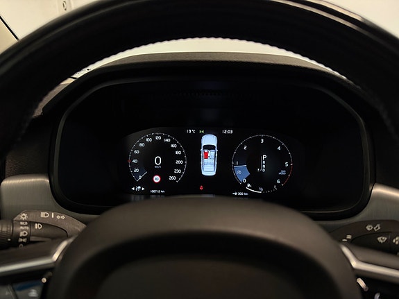 Volvo S90 12 of 17