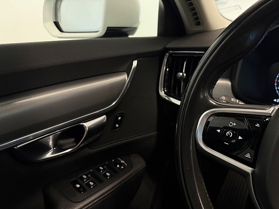 Volvo S90 11 of 17