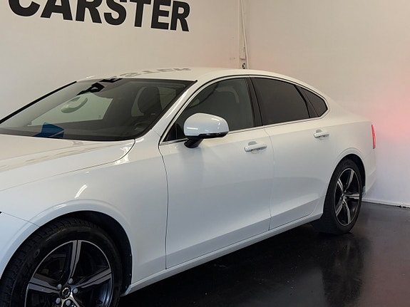 Volvo S90 3 of 17