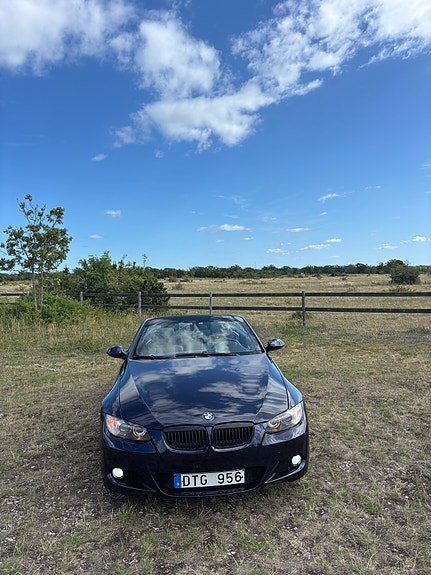 BMW 330i 10 of 10