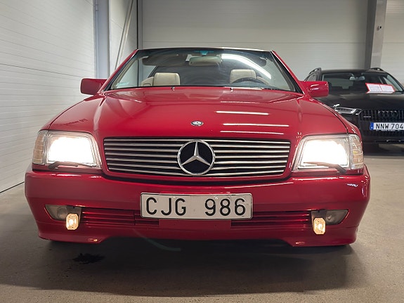 Mercedes-Benz SL500 13 of 21