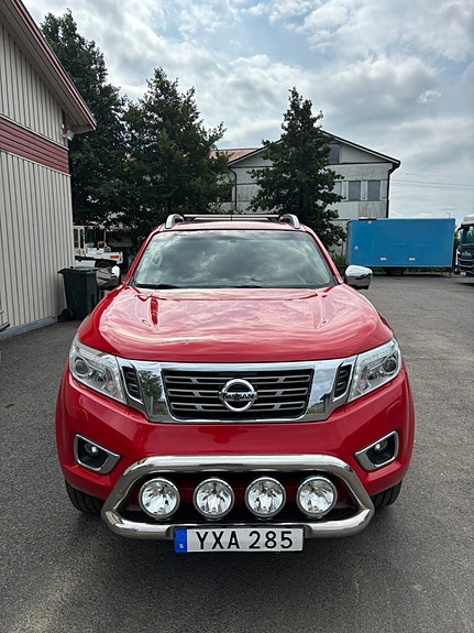 Nissan Navara 2 of 5