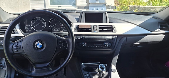 BMW 316i 2 of 2