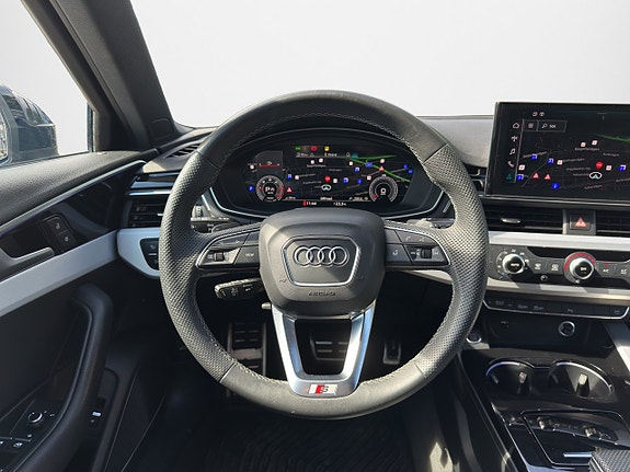 Audi A4 12 of 22