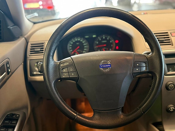 Volvo V50 11 of 15