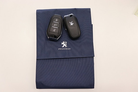 Peugeot e-208 27 of 27
