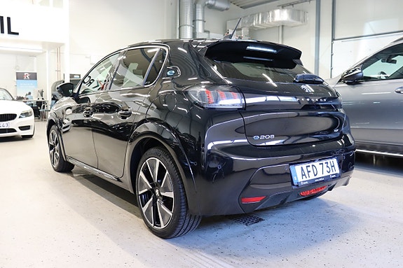 Peugeot e-208 5 of 5