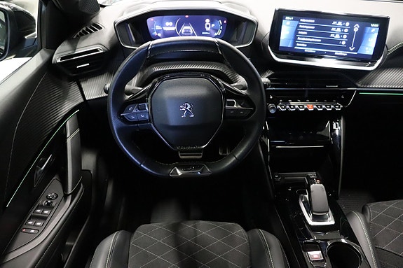 Peugeot e-208 12 of 27
