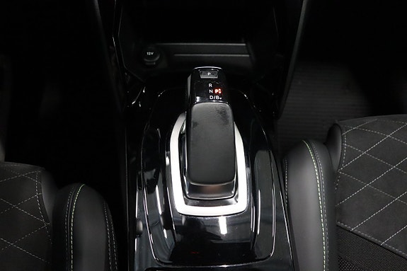 Peugeot e-208 23 of 27