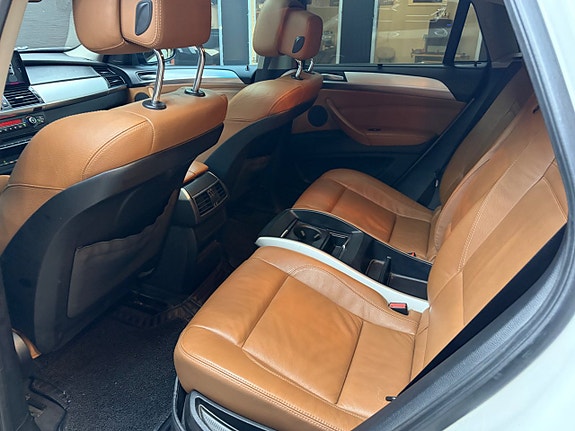 BMW X6 24 of 26