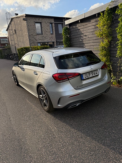 Mercedes-Benz A200 4 of 10