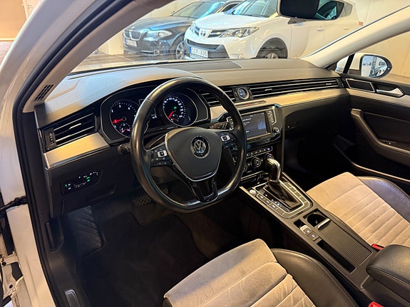 Volkswagen Passat 5 of 5