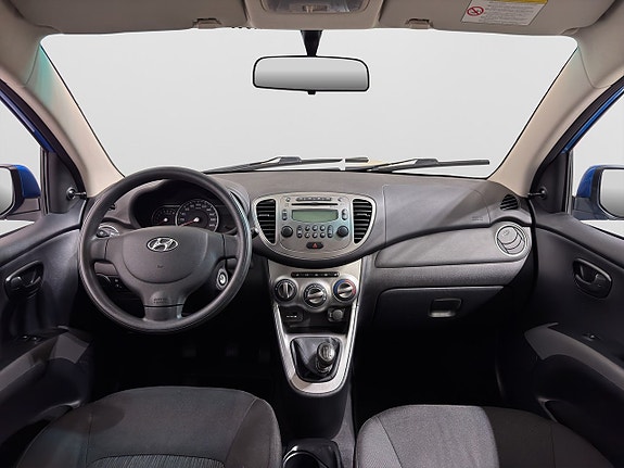 Hyundai i10 12 of 16
