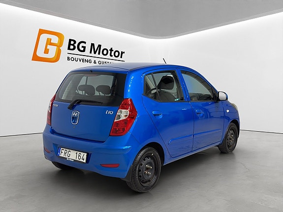Hyundai i10 4 of 16