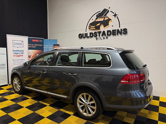 Volkswagen Passat Alltrack 9 of 30
